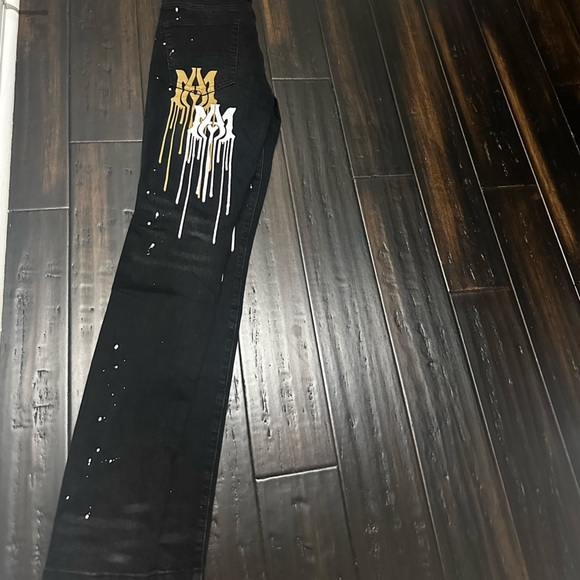 Amiri Jeans - Picture 2 of 3
